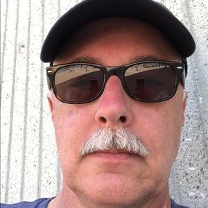 Meet your Posher, Bill